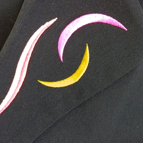 PSALMS: CIV LADIES COLORFULLY EMBROIDERED LUX BLAZER - Picture 11 of 16